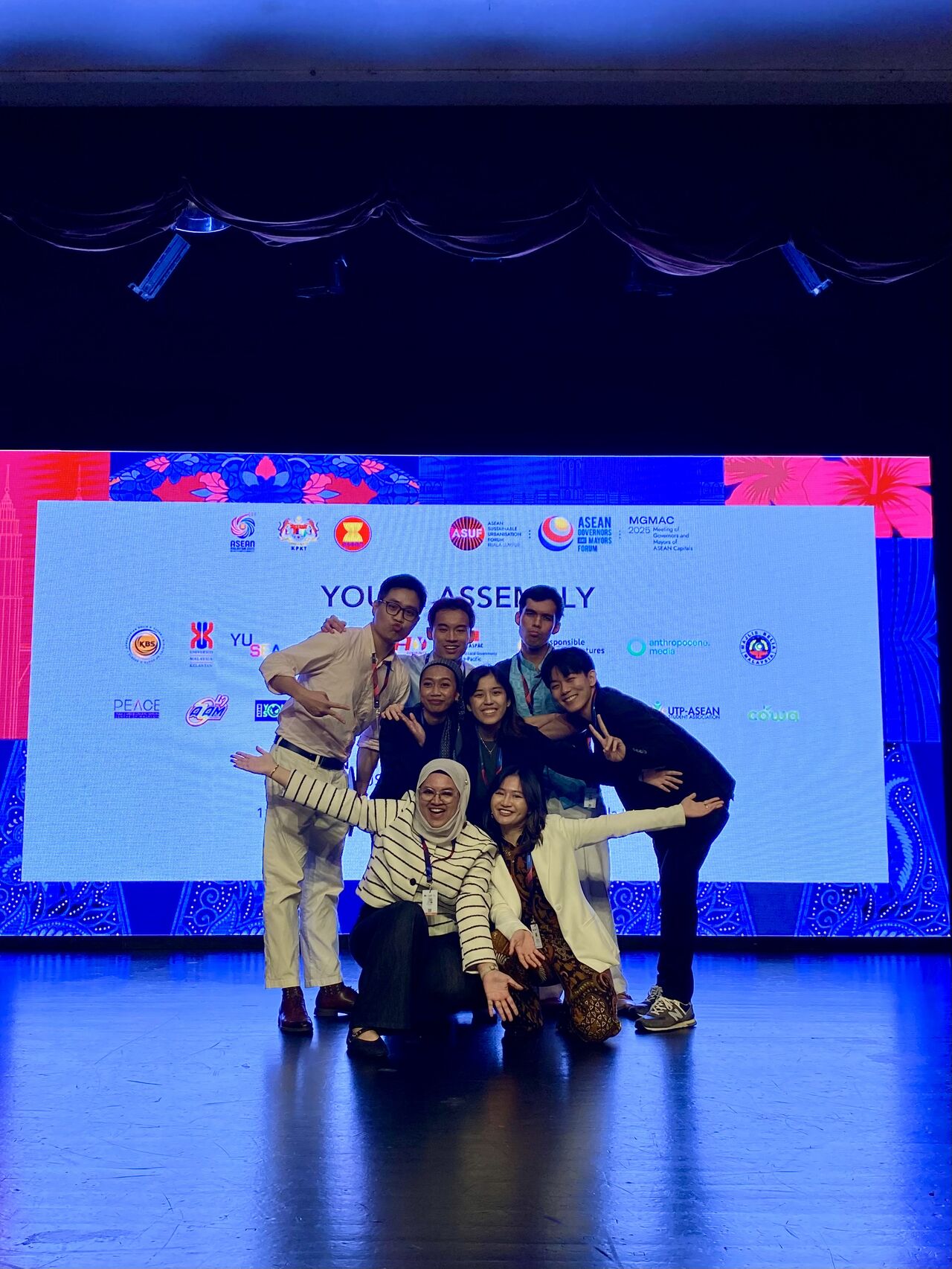 Joshua VARGAS facilitating the ASEAN Sustainable Urbanisation Forum Youth Assembly alongside YUSEA.