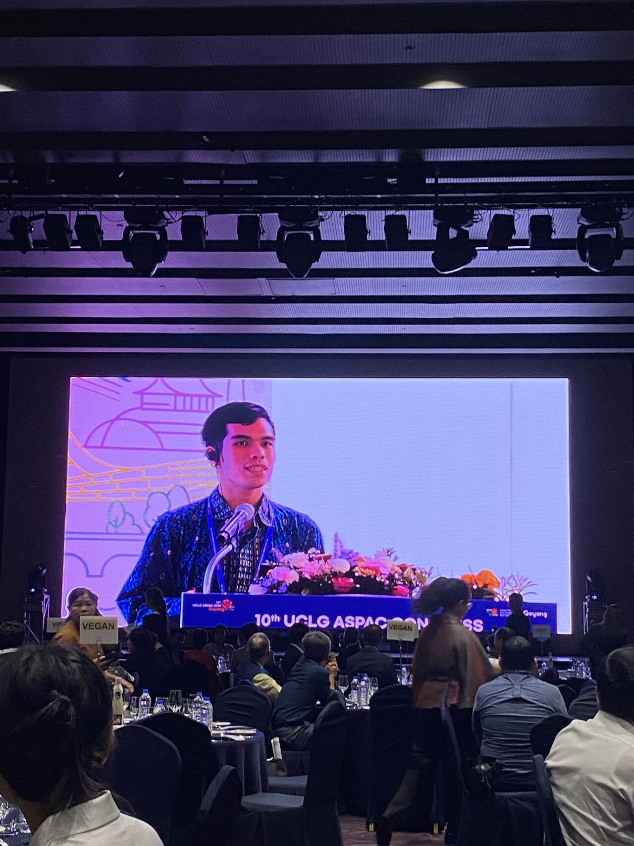 Joshua VARGAS presenting URBANovation at UCLG ASPAC Congress 2025.